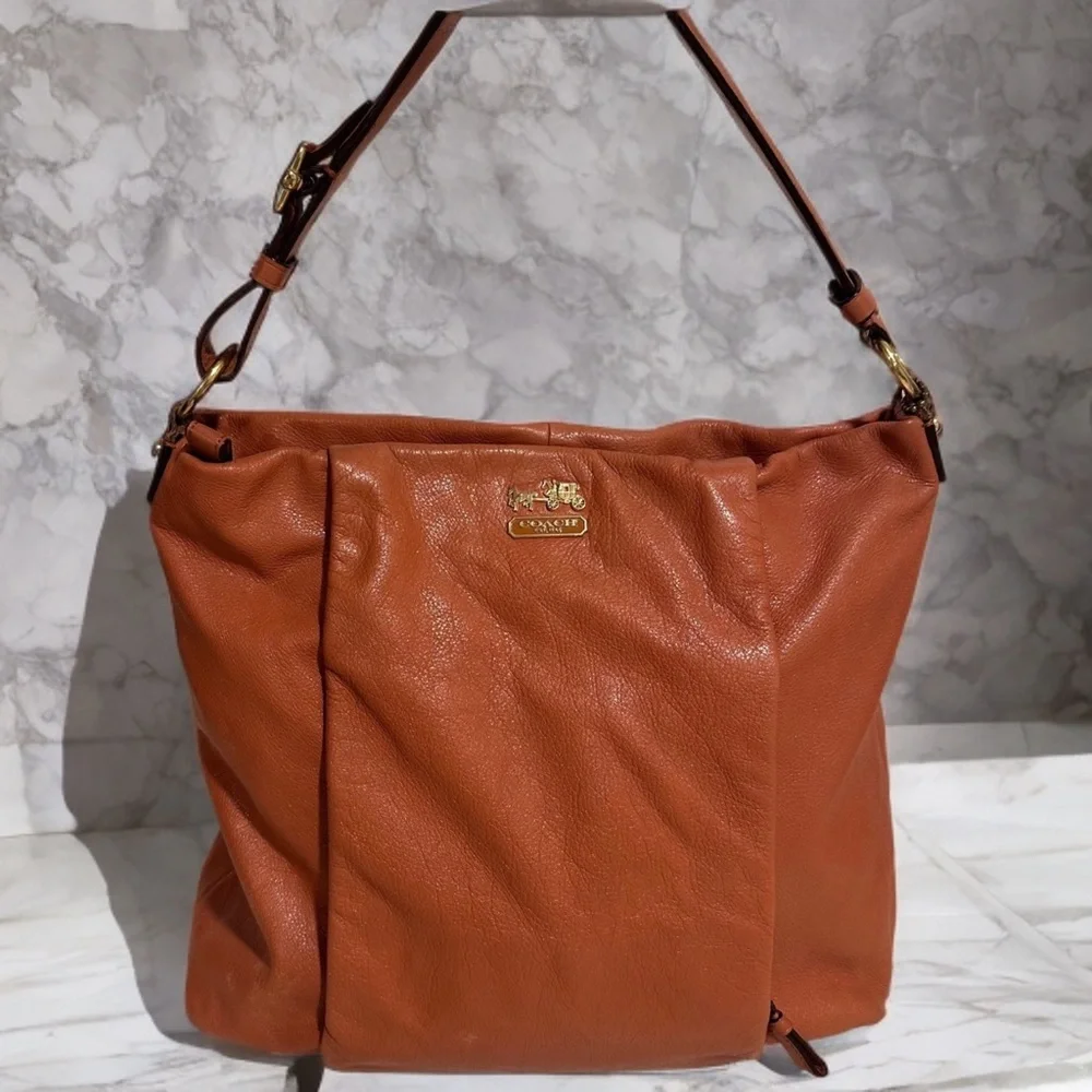 Coach Madison Isabelle Pebble Leather Hobo Bag Cognac/Saddle/Orange Shoulder Bag - Picture 15 of 16